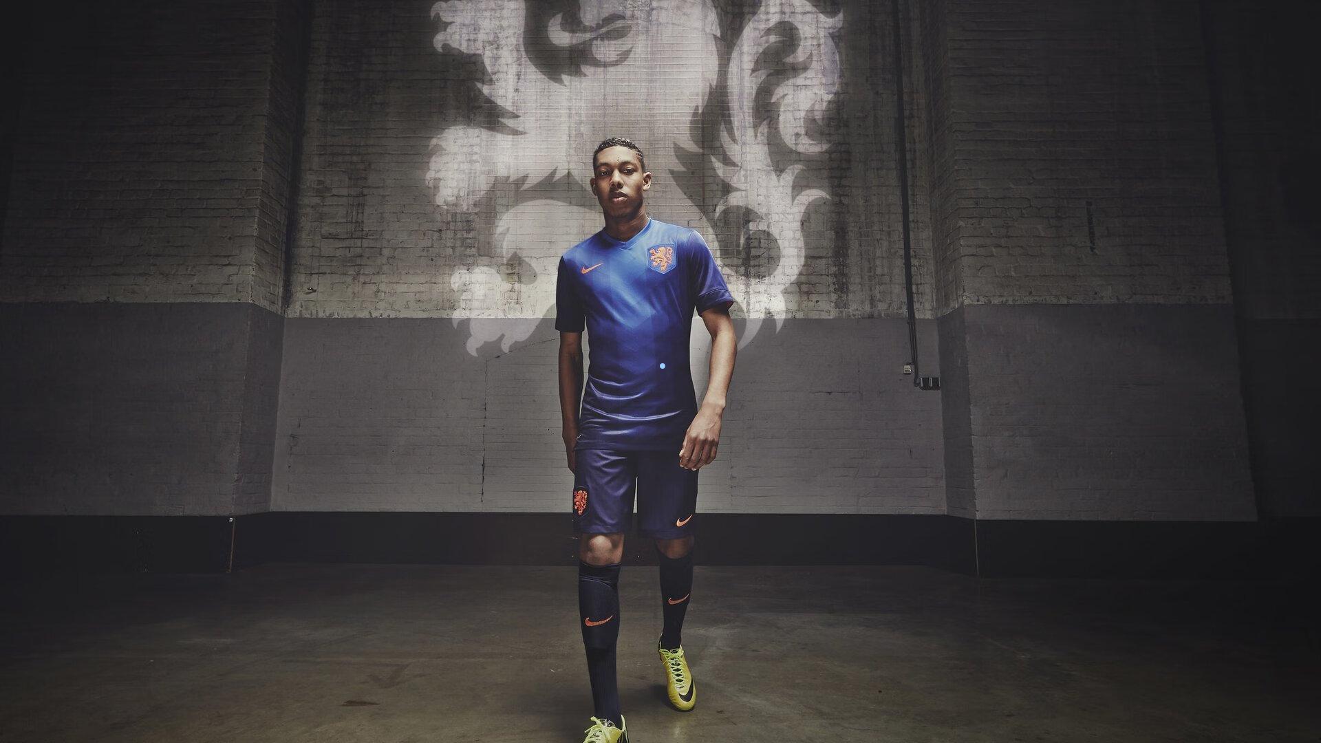 伦纳德建言尼德豪泽提升比赛凶悍度，以字母哥、约基奇、恩比德为标杆