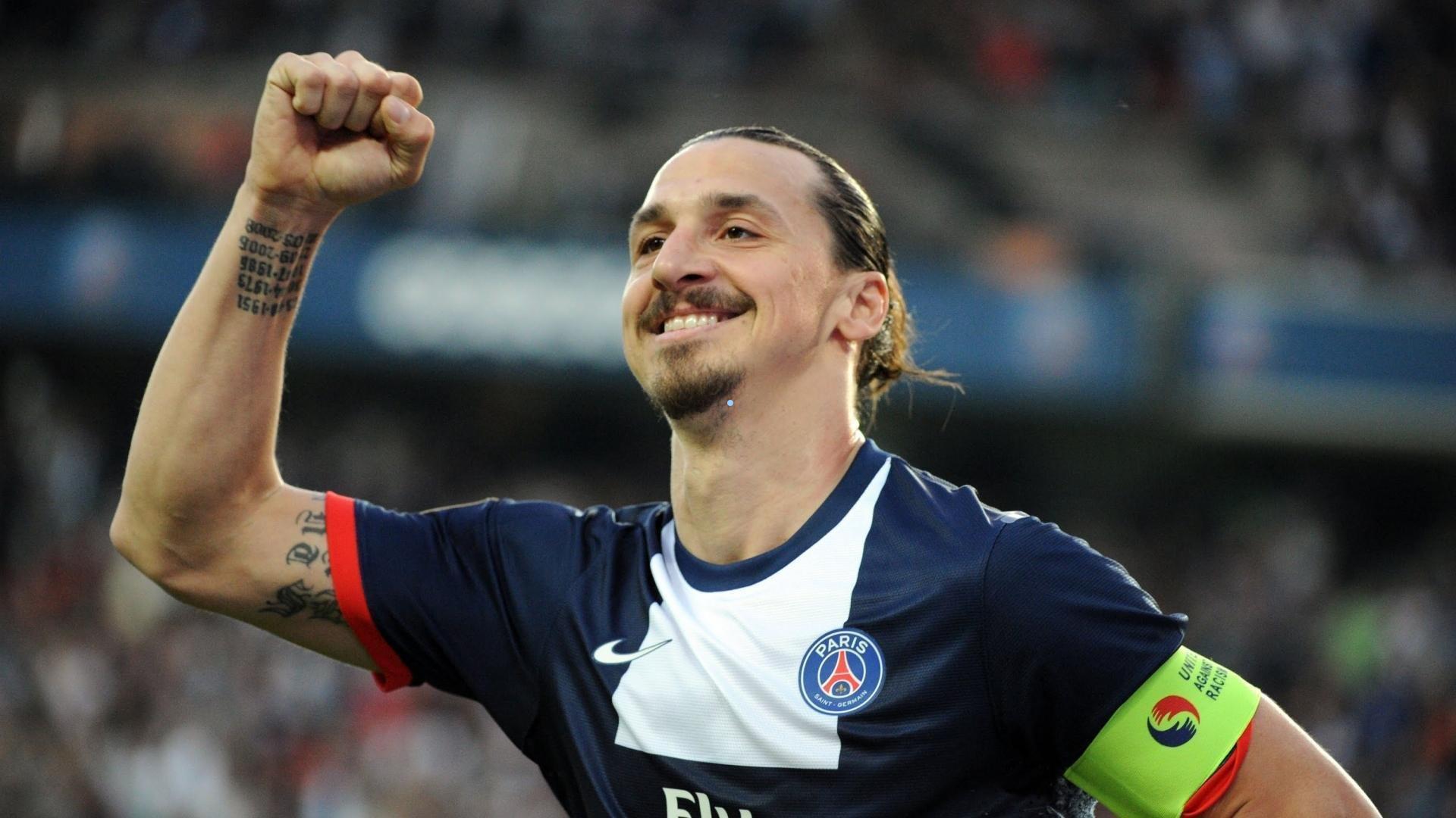 英超双雄强势领跑！利物浦13场不败独占鳌头，阿森纳紧追不舍